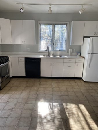 1 bed, 1 bath, 1,200 sqft, $2,600, Unit 1