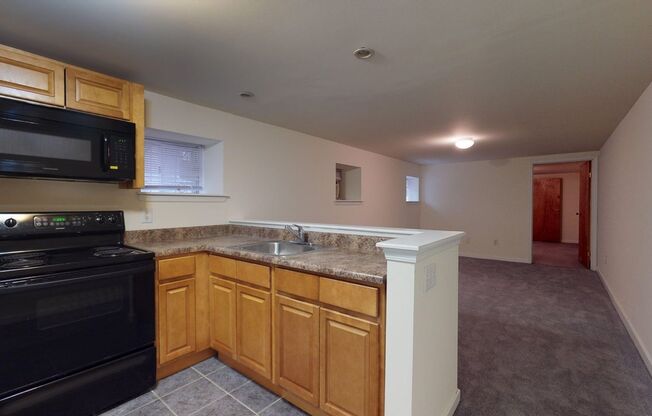 Walnut Court Apartments