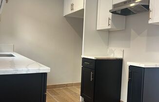 DNA APARTMENTS 6903 FULTON LLC