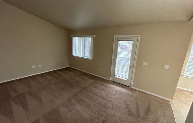 2 beds, 1 bath, 600 sqft, $1,345, Unit Unit 105