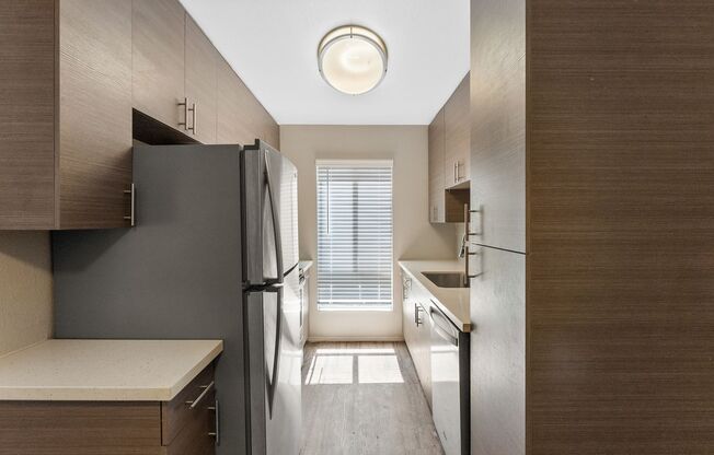 2 beds, 1 bath, 950 sqft, $2,845, Unit S254