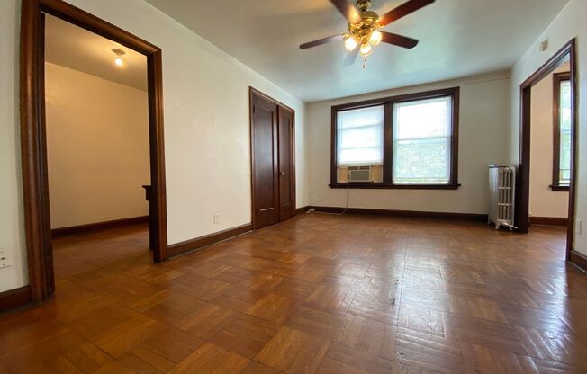 Studio, 1 bath, 400 sqft, $790, Unit 206