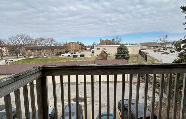 1 bed, 1 bath, 750 sqft, $850, Unit #25