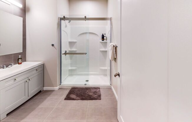 2 beds, 1 bath, 719 sqft, $2,695, Unit 109