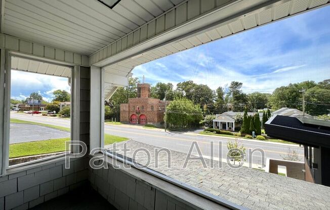 301 MERRIMON AVE