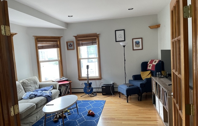 27 PRINCETON ST
