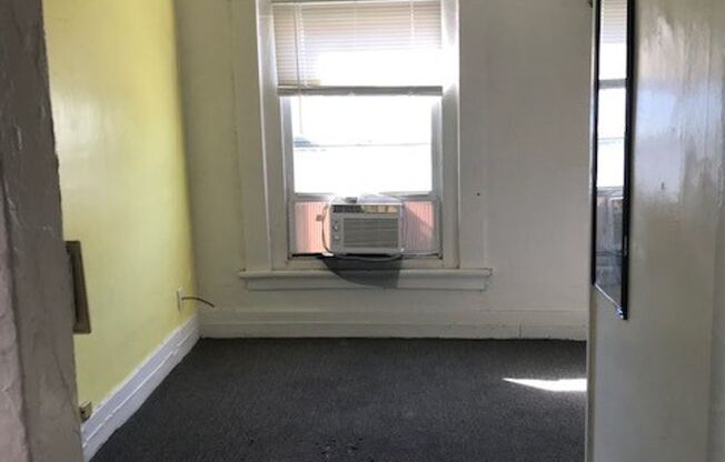 small 1 bedroom