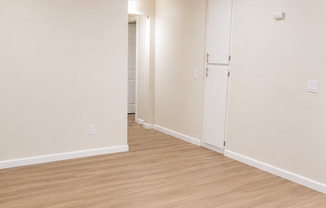 2 beds, 2 baths, 900 sqft, $2,300, Unit 9658-08