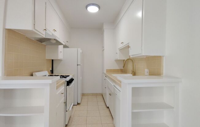 1 bed, 1 bath, $2,095, Unit 4