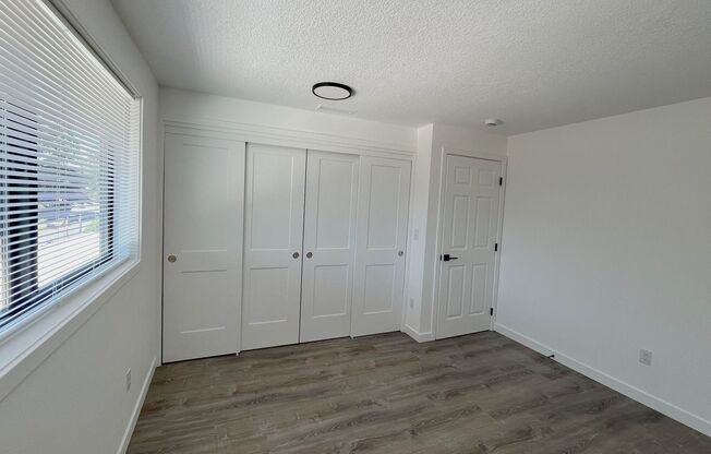 2 beds, 2 baths, 940 sqft, $1,515, Unit 18-34