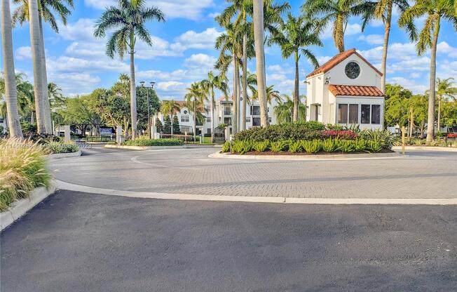 2731 OCEAN CLUB BLVD