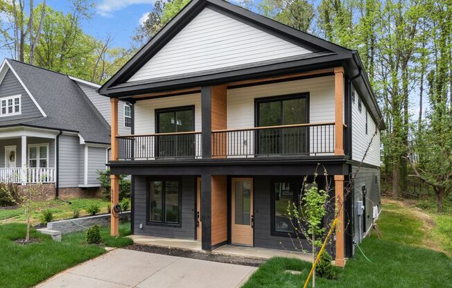 Gorgeous New Construction, Modern Finishes, Spacious Floorplan, Pet Friendly!