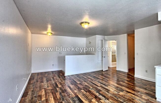 Upper Floor 1 Bed, 1 Bath Duplex Unit for $1250 in Parkrose