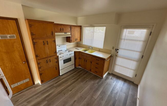 Cute 2 Bd 1Ba Unit NE Santa Maria