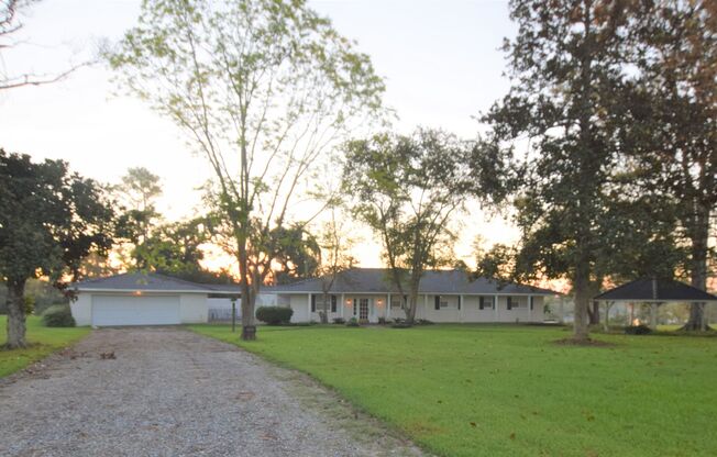3B/2.5B Home on Calcasieu River in Private Gated Subdivision