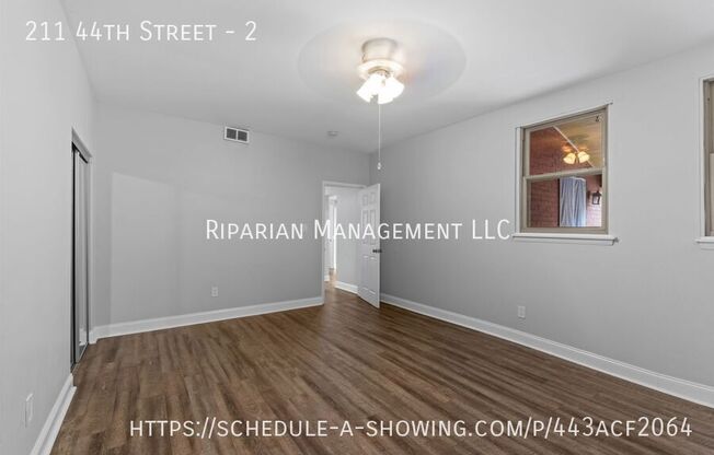 211 44 ST