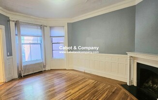 295 Newbury St