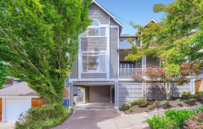 Greenlake - 4 Bedroom