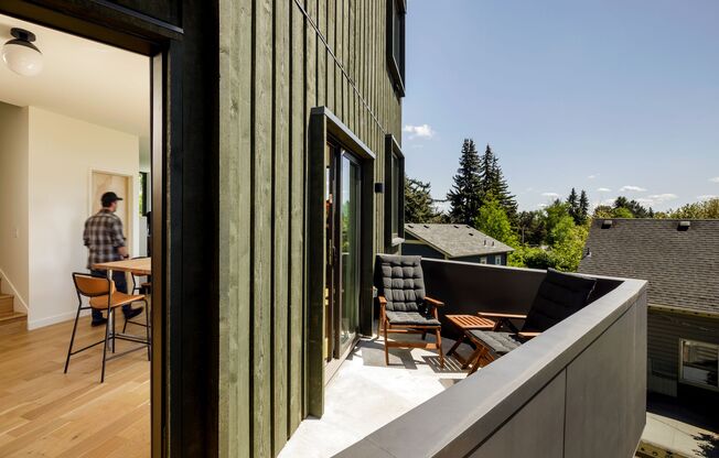 Unit w/ Shared Bath in Coliving Community