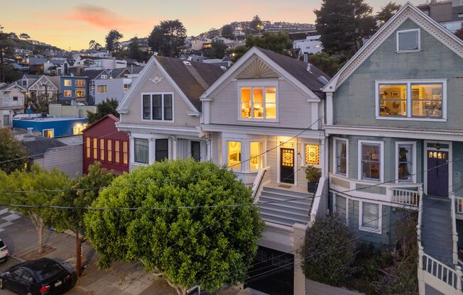 Classic, Restored 4BR/2.5BA Edwardian w/ Lush Garden, Deck, Views!  PROGRESSIVE