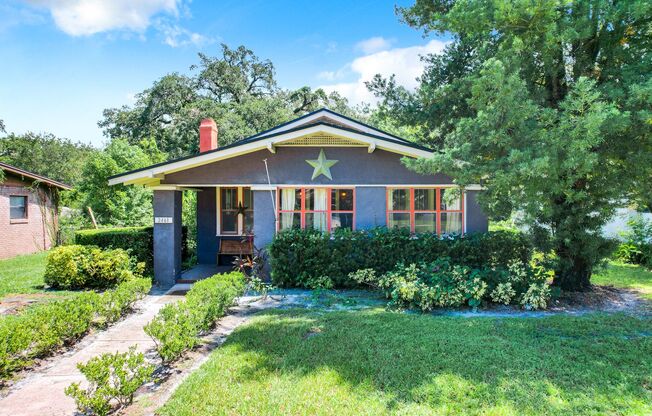 Historic Sanford 1930s Bungalow w/ .21 acres room for garden, boats and more