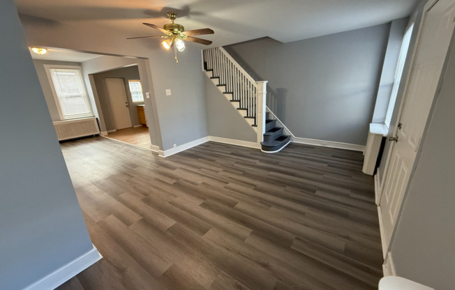 4 XX DELPHINE ST