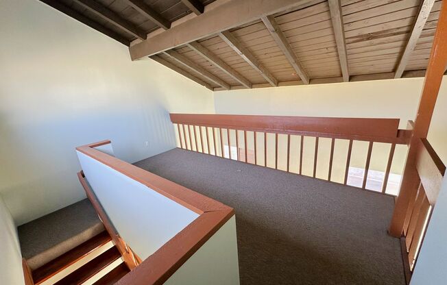 Charming 2-Bedroom Condo with Loft in Prime Tarzana Location