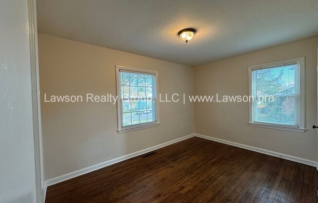 3 beds, 1 bath, $1,395