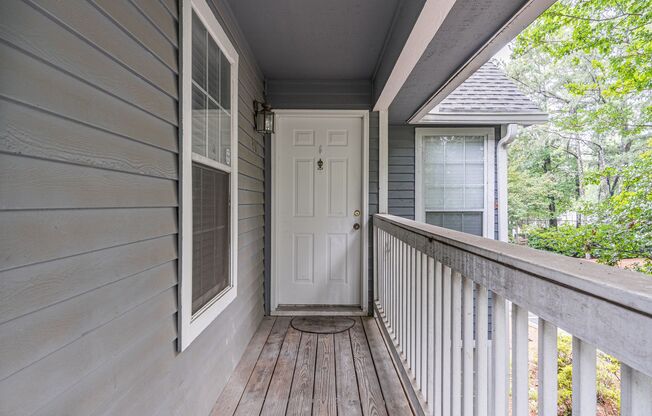 Brand new and beautifully updated 2 bedroom 2 bath condo in the Dunwoody Hills Community off of Northridge @ GA 400.