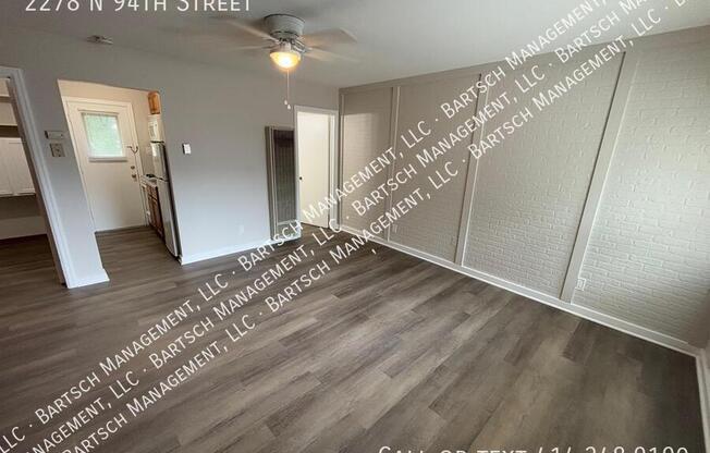 2278 N 94 ST