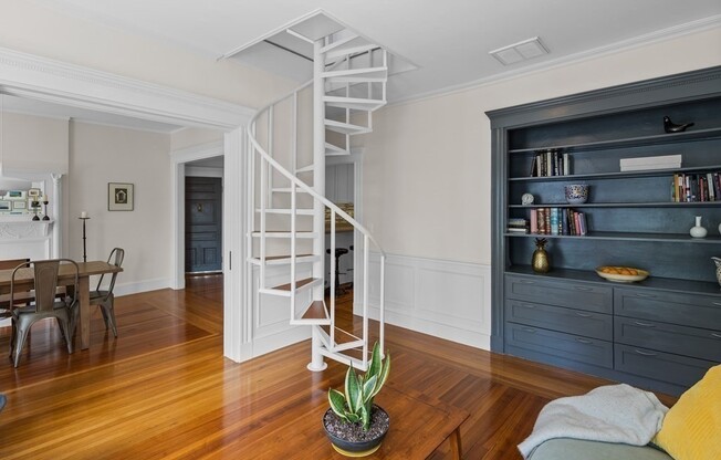 15 GROVENOR RD