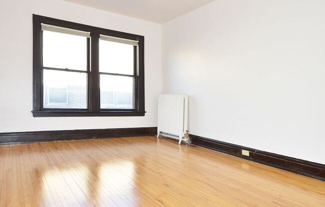 1 bed, 1 bath, 410 sqft, $875, Unit 22 - 29