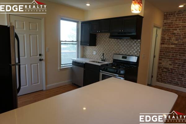 4 ROCKLEDGE ST
