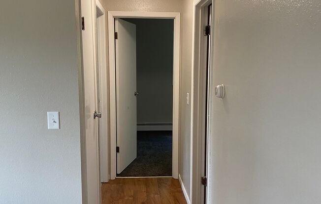 2 beds, 1 bath, $850, Unit #1