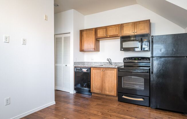 455 NE 24th Ave