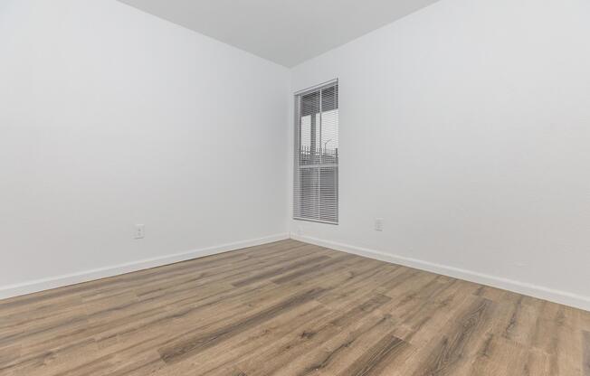2 beds, 2 baths, 751 sqft, $899