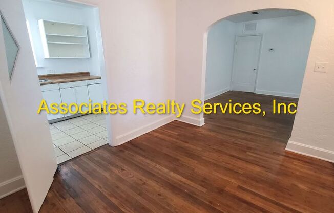 3 beds, 1 bath, $1,245