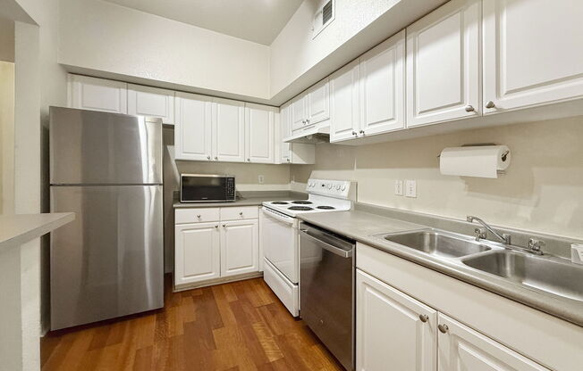 402 S Armenia Ave. #133