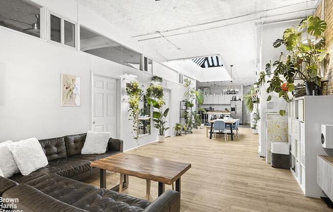 20 Warren Street, New York City, NY, 10007