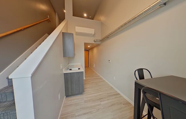 1 bed, 1 bath, 367 sqft, $1,175, Unit 108