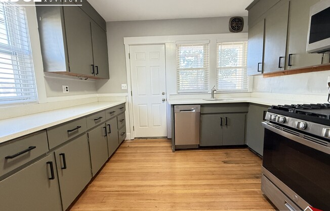 141 EDENFIELD AVE