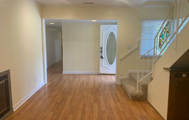 Gorgeous Two Story /Five Bedrooms in Burbank With Fantastic Views!!!