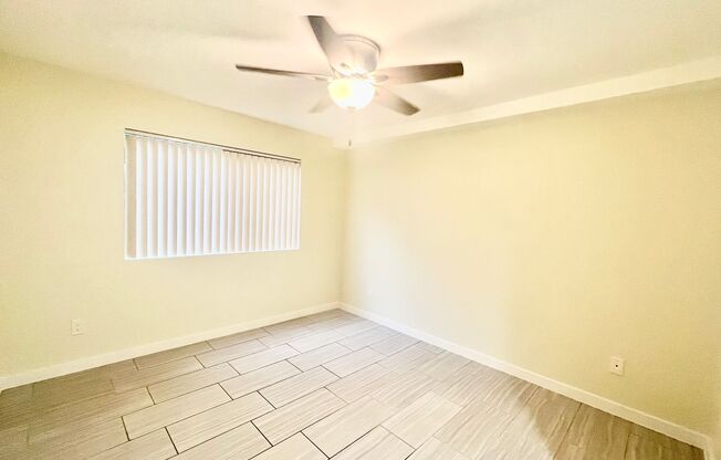 820 Glenoaks Apartments