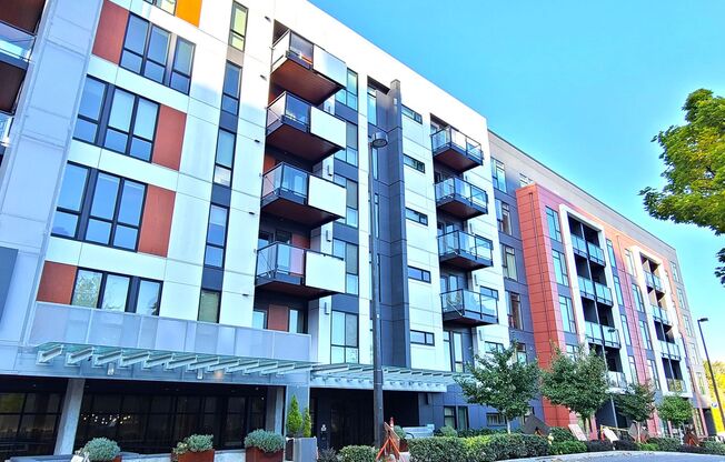 Mira Flats unit #324 Contemporary Open 1Bd/1Ba Condo in Downtown Bellevue - Secured Parking Included!!