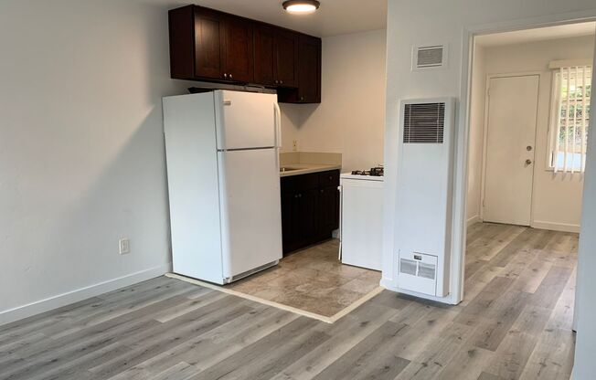 Cute and Cozy Unit in Loma Heights