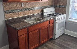 227 N ORATON PKWY