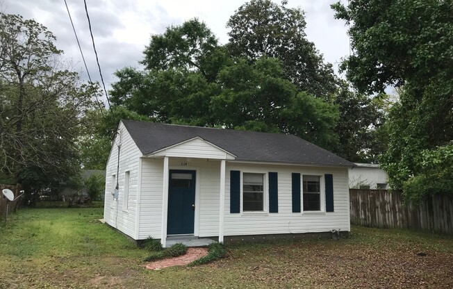 1114 N 48th Ave Pensacola. MOVE IN SPECIAL: HALF OFF first full month of rent!!!