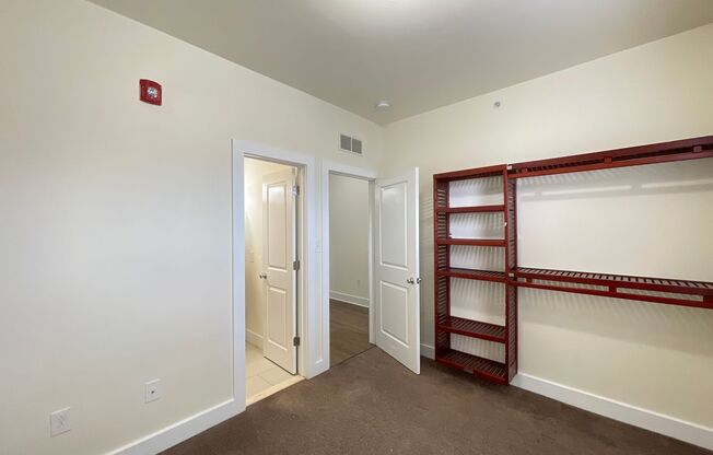 3 beds, 3 baths, $1,895, Unit Unit 25