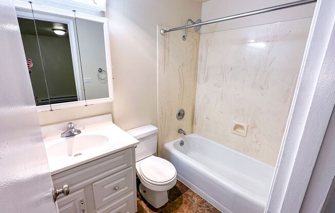 1 bed, 1 bath, 475 sqft, $1,495, Unit 406