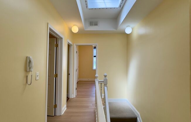 Charming 3BD/1BA Apartment Unit with Assigned Parking in Old Goucher, Baltimore, MD!
